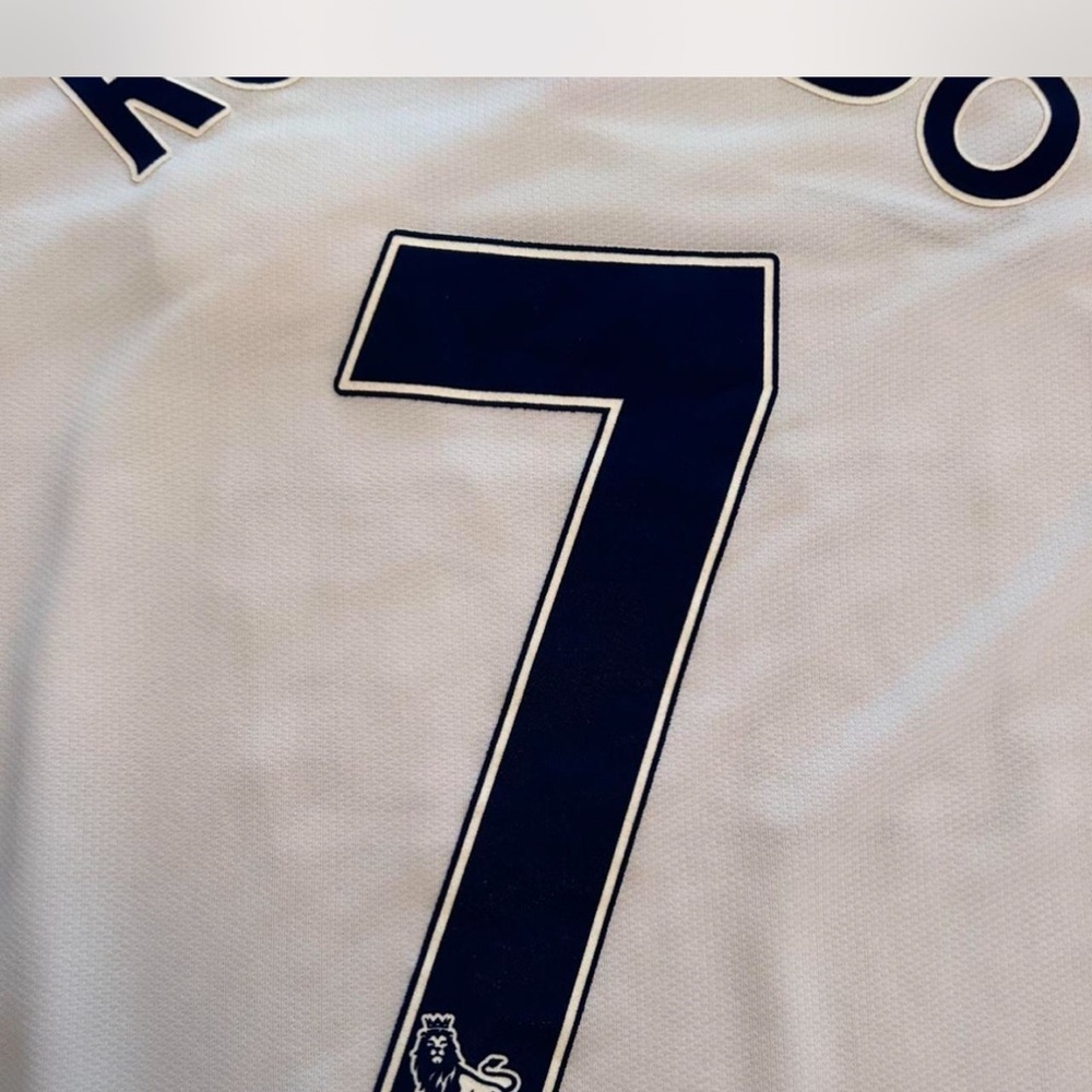 Manchester United Ronaldo Jersey View 4